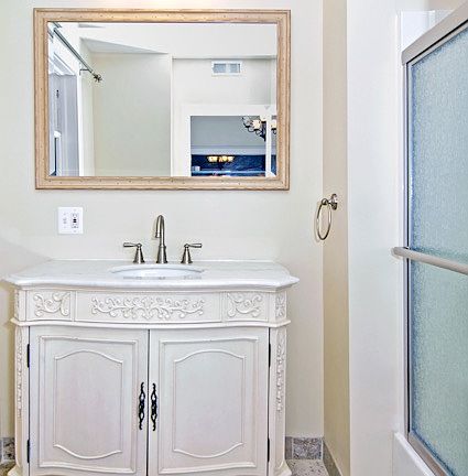 2nd image of 6136 Delmar Blvd APT 101