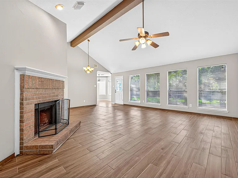 3719 Apple Hollow Ln — Photo 5