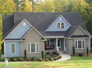 10041 Loblolly Ct, Amelia Court House, VA 23002