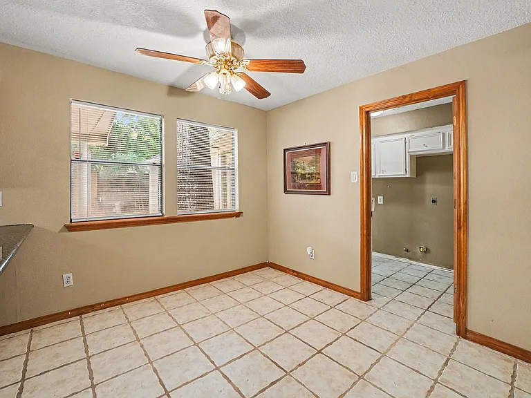 14707 Treborway Dr — Photo 16