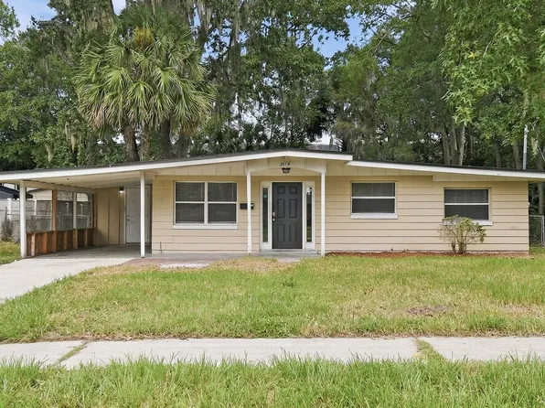3018 Carrevero Dr W, Jacksonville, FL 32216