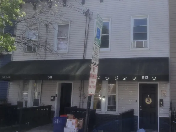 513 6th St, Union City, NJ 07087