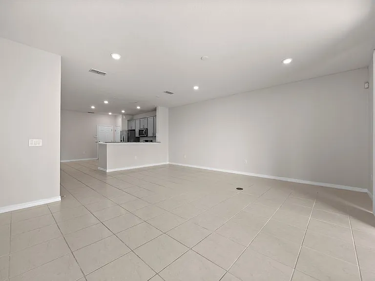 3971 Plainview Dr — Photo 10