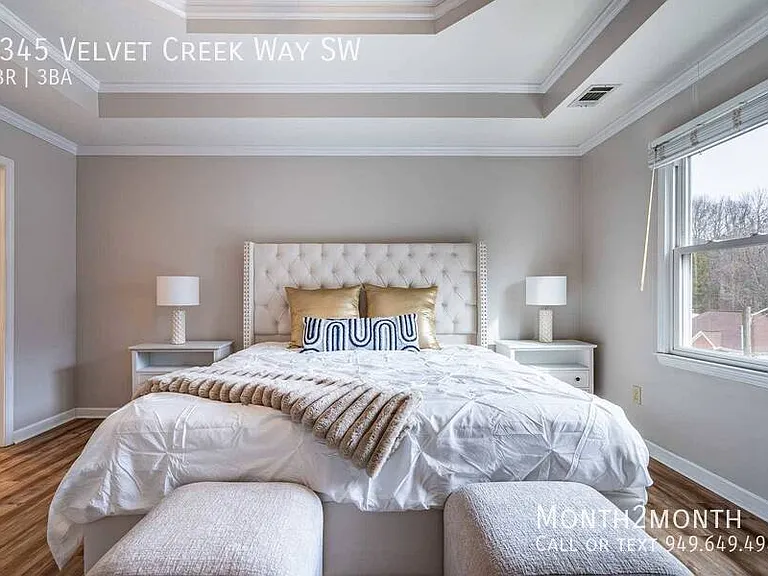 1345 Velvet Creek Way SW — Photo 5