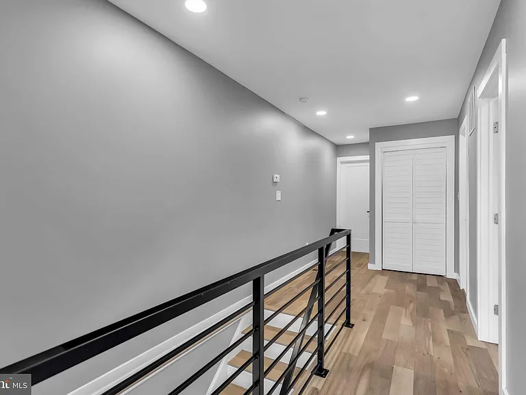 1505 W St SE #1 — Photo 9