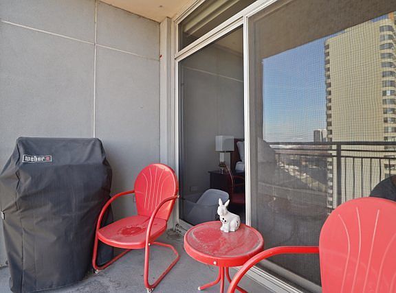 5th image of 1250 S Michigan Ave APT 1807