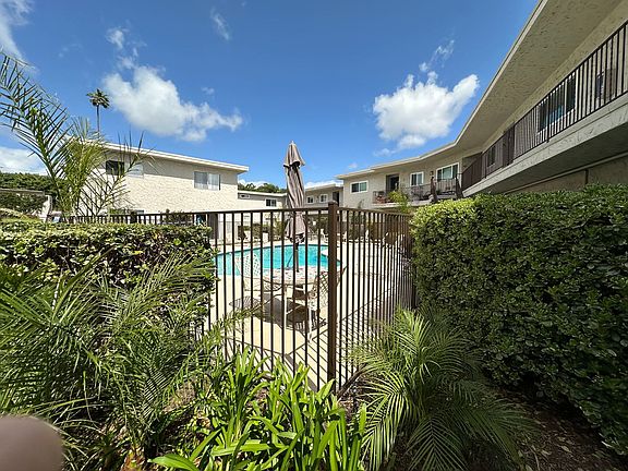 5th image of 8220 Vincetta Dr Unit 8
