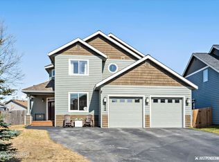 5822 Grand Teton Loop, Anchorage, AK 99502