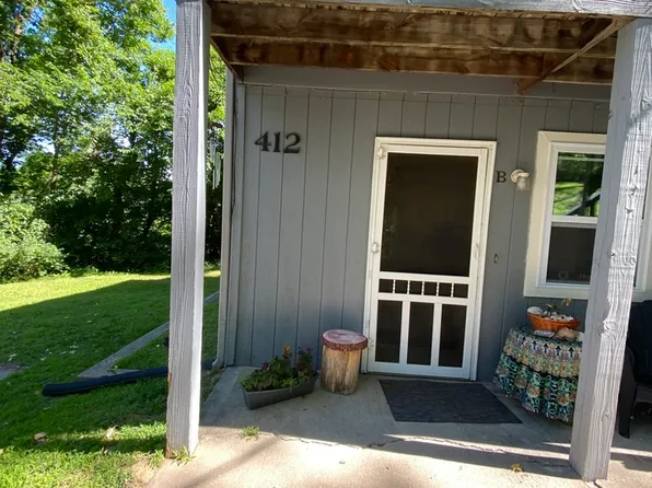 412 Terrace Rd APT B, Leavenworth, KS 66048