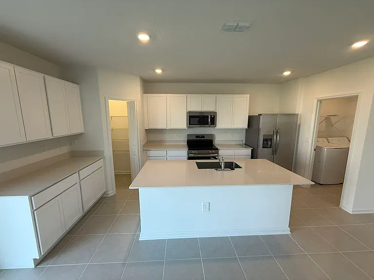 3571 Kimbrough Dr — Photo 4