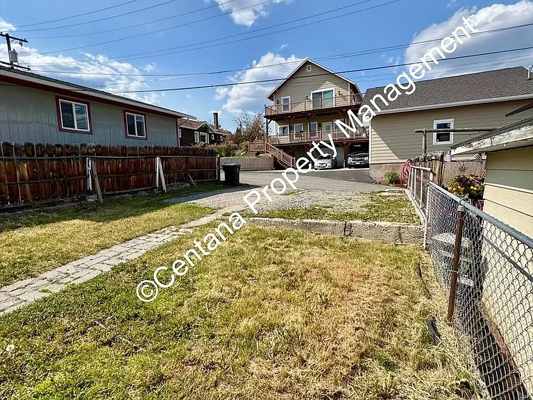 917 W Woolman St — Photo 31