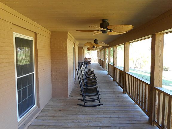 FRONT PORCH, ROCKIN CHAIRS