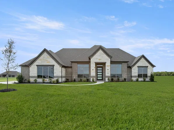 211 Cotopaxi Dr, Red Oak, TX 75154