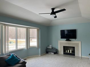 2199 Edgestone Dr, Sterling Heights, MI 48314