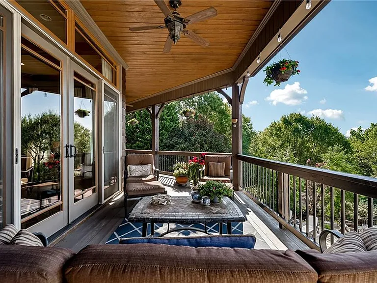 6407 Grand Marina Cir — Photo 32