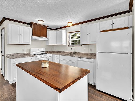 3rd image of 1262 Ridgewood Dr