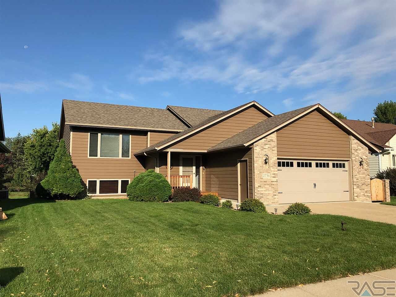 2736 S Avondale Ct, Sioux Falls, SD 57110 | Zillow