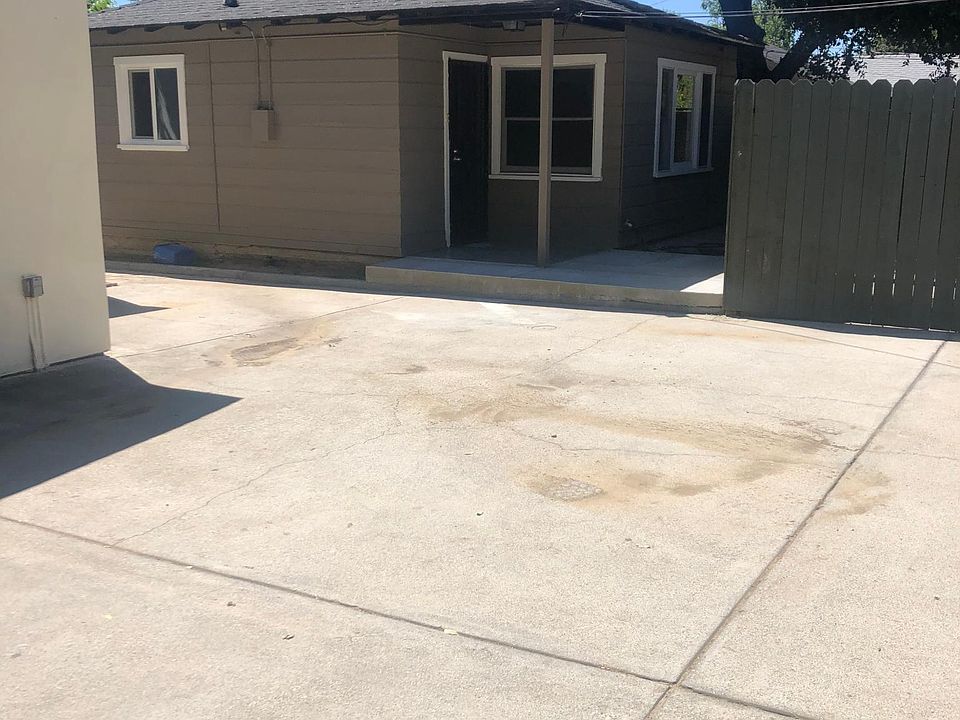 1st image of 846 Ventura St