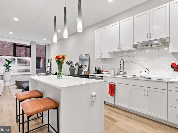 801 Fairfax St #217, Alexandria, VA 22314