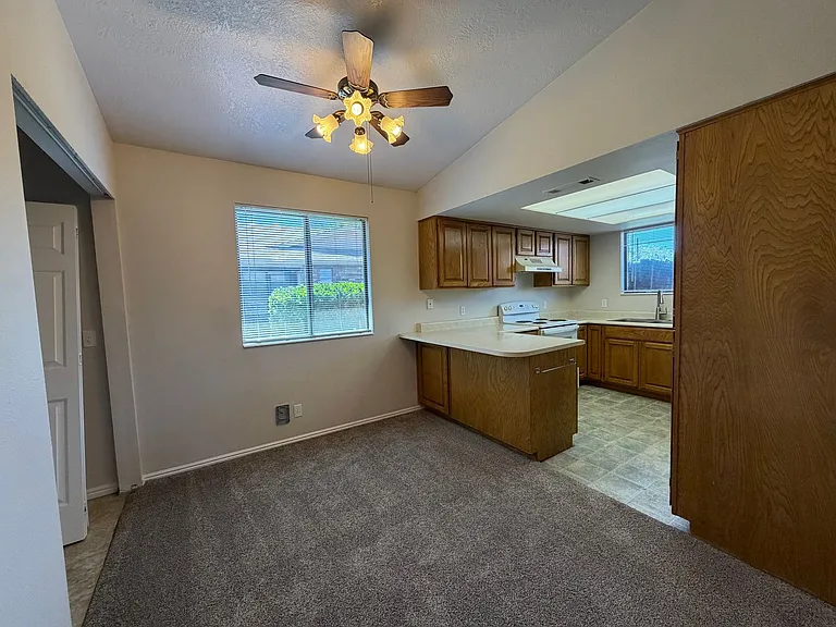 375 S Main St #8 — Photo 5