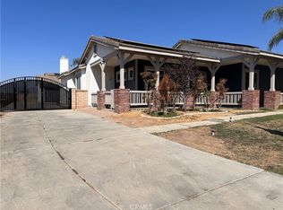 697 Walking Horse Ranch Dr, Norco, CA 92860