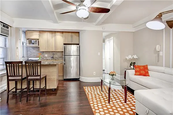 Sold by R New York | media 16