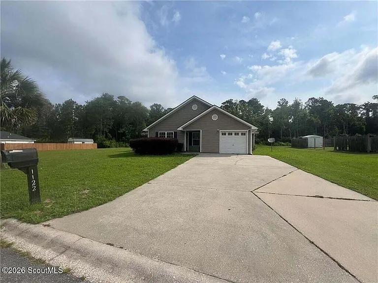1122 Chart Ln NE — Photo 2