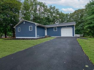 96 Browns Rd, Nesconset, NY 11767