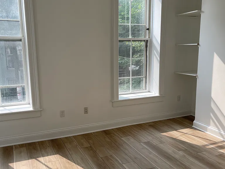 53 Philip St #1 — Photo 6