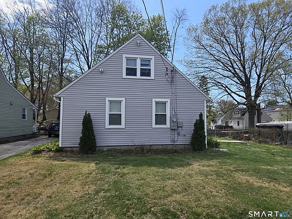 3rd image of 275 Burnsford Ave