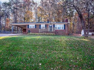 121 Donald Rd, Spartanburg, SC 29307