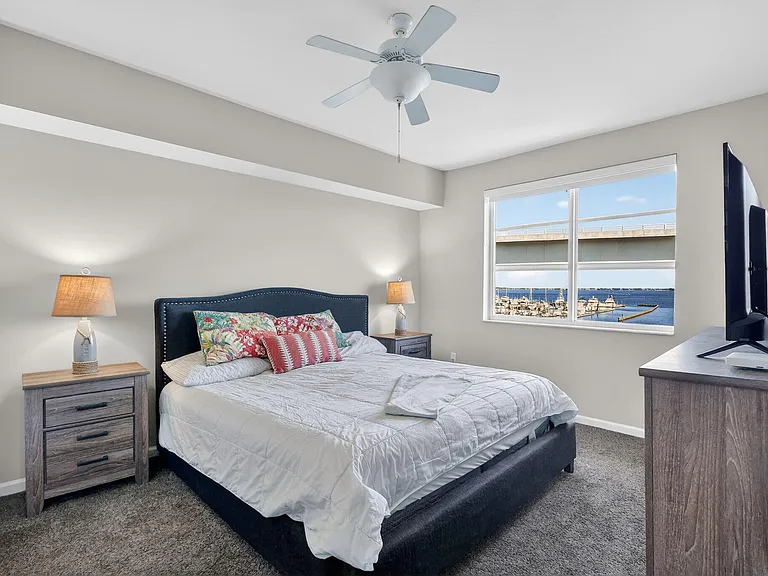 415 NW Flagler Ave #403 — Photo 14