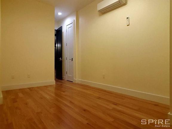 3rd image of 186 E 2nd St APT 3
