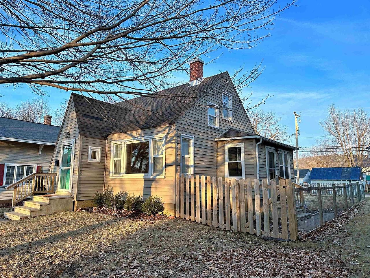 428 South Beaumont Rd, Prairie Du Chien, WI 53821 Zillow