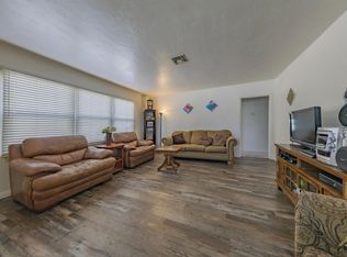2308 Charleston Dr, Bakersfield, CA
