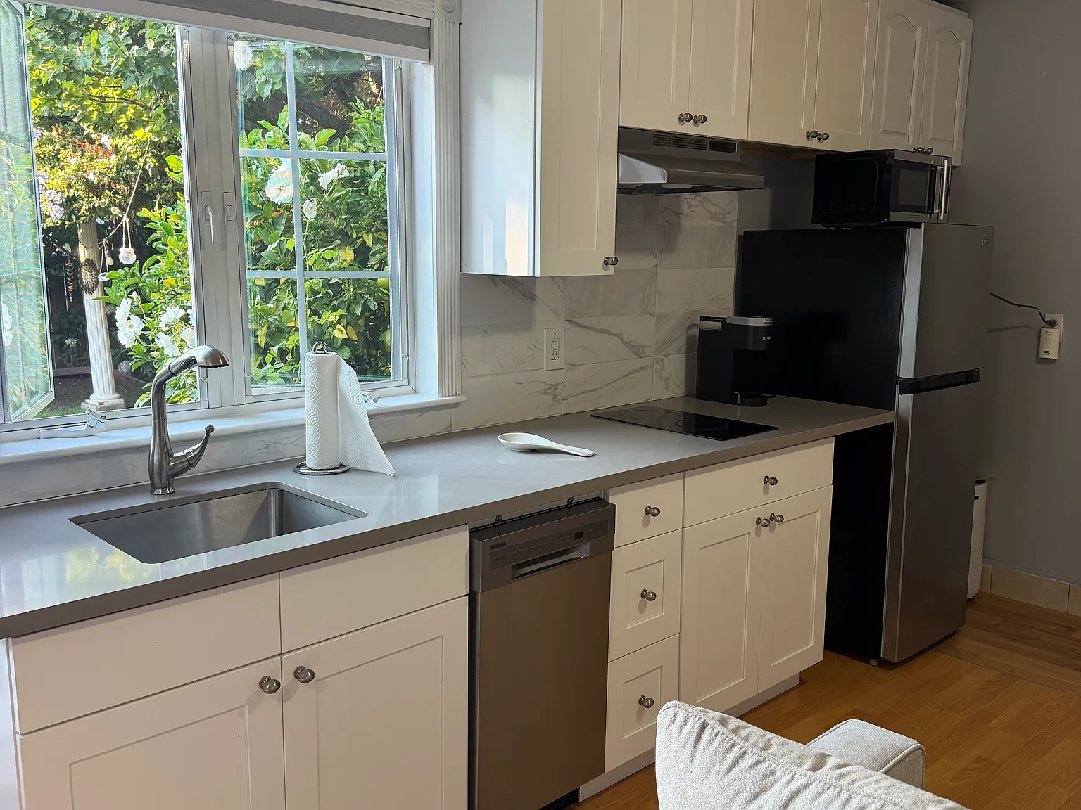 Dwight Rd, Burlingame — Photo 4
