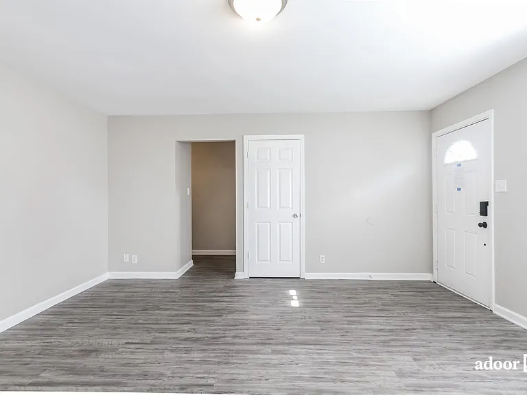 3725 Keefe Ct — Photo 6