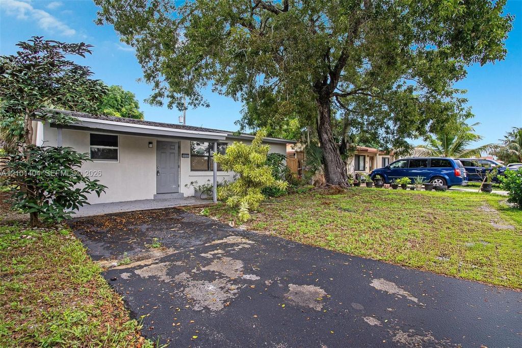3840 NE 12th Ave, photo 5
