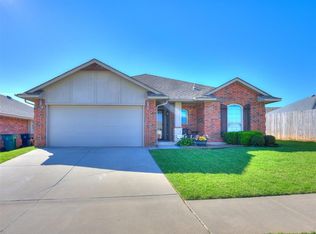 18204 Summer Grove Ave, Edmond, OK 73012