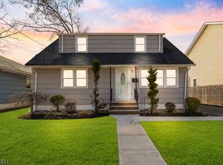 823 Maple Ave, Linden, NJ 07036