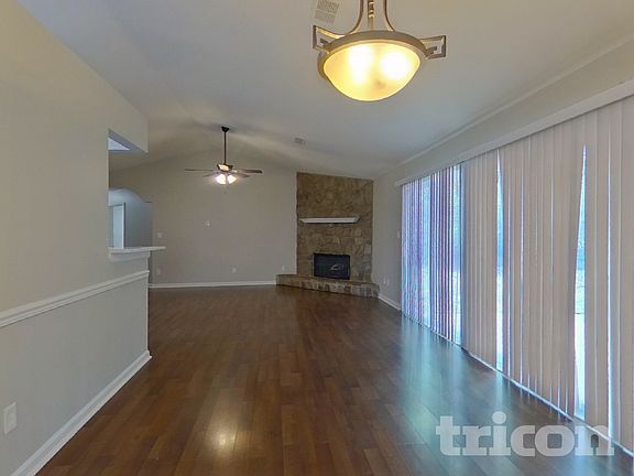 4th image of 920 Laurel Mill Dr