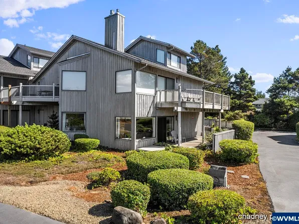 4175 N Highway 101 APT M4, Depoe Bay, OR 97341