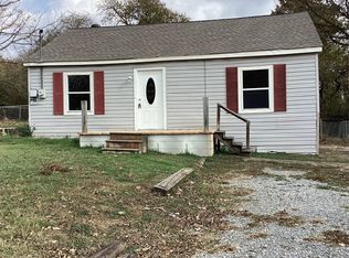 1506 S Travis St, Denison, TX 75021