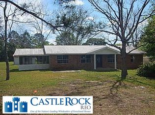 8115 8th St, Laurel Hill, FL 32567