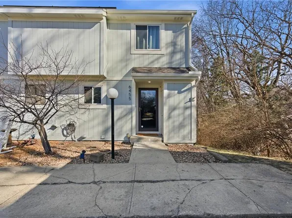 6455 W 51st Ter, Mission, KS 66202