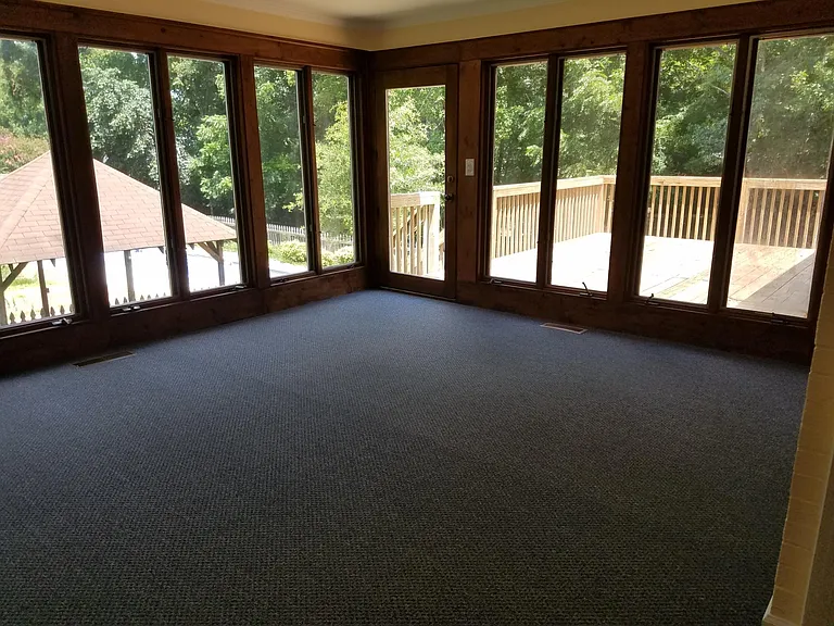 7604 Wallingford Rd — Photo 11