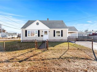 95 Talcott Ave, Pawtucket, RI 02860