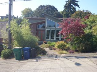 827 W Barrett St, Seattle, WA 98119