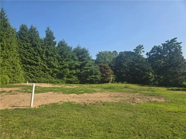 118 Winnapaug Rd, Westerly, RI 02891