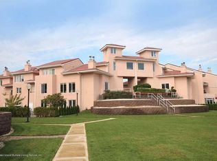 151 Tennyson Dr, Staten Island, NY 10308
